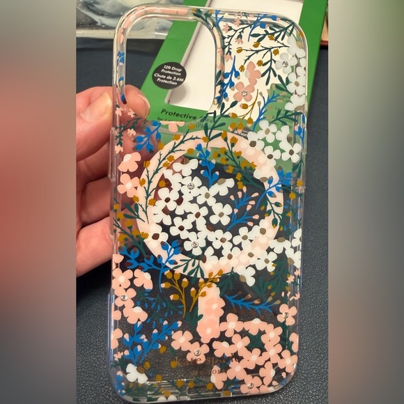 Kate Spade Phone Case - Picture 2 of 4